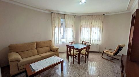 Foto 2 de Piso de alquiler en Bailen Bloques, Centro ciudad, Linares
