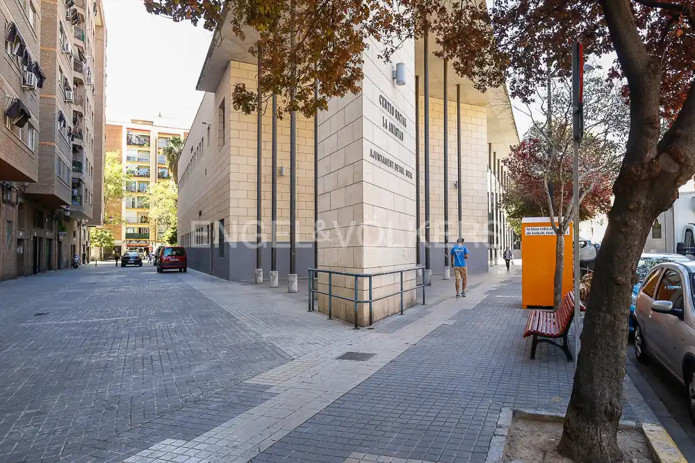 Vista exterior de Pis de lloguer en Valencia amb Aire condicionat, Calefacció i Moblat