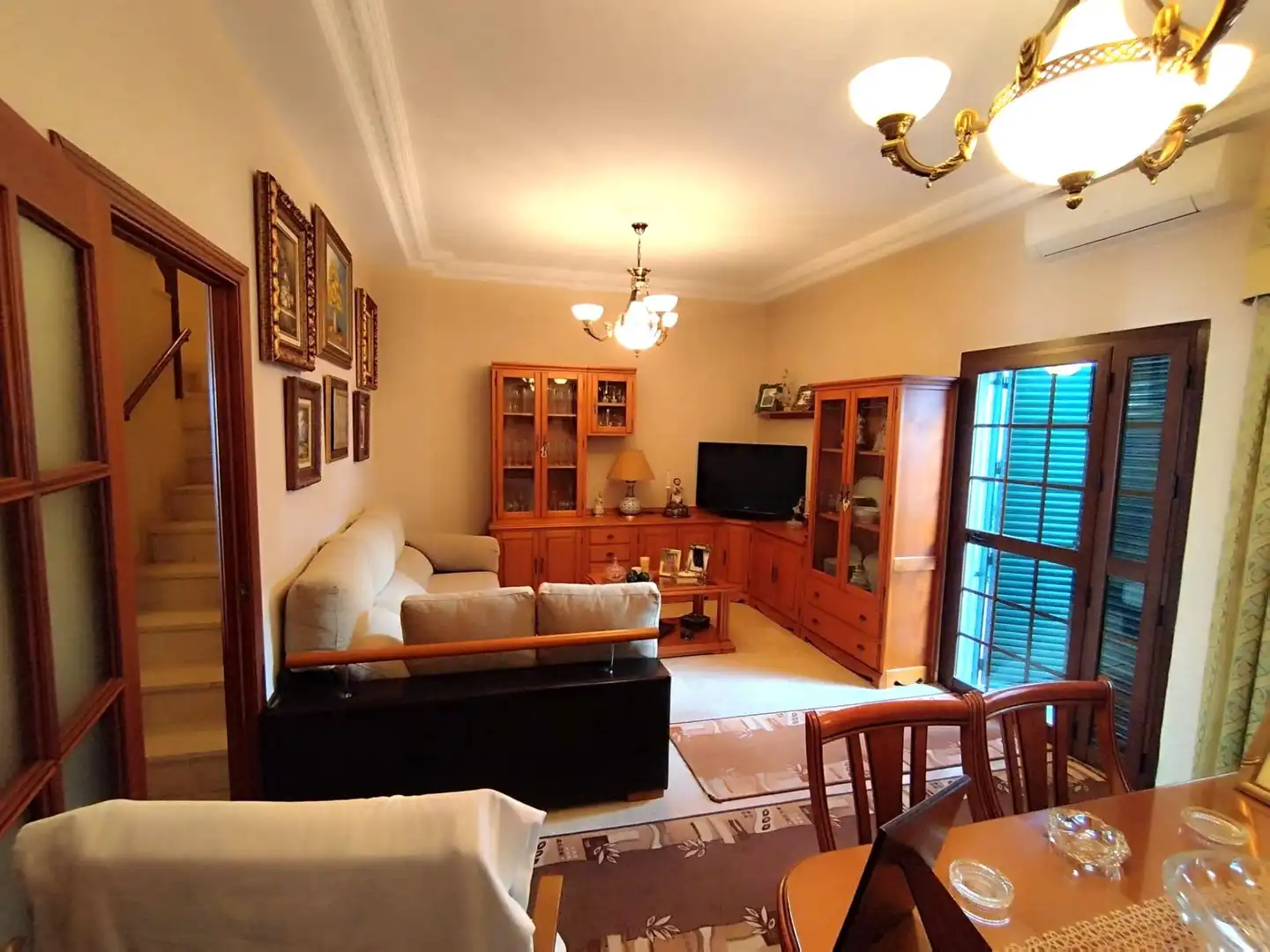 Sala d'estar de Casa o xalet en venda en Villaverde del Río amb Aire condicionat, Terrassa i Traster