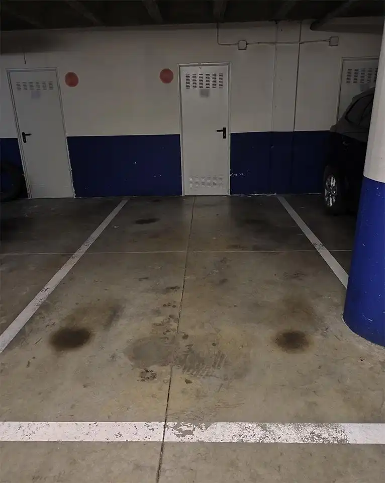 Parkplatz von Wohnung zum Verkauf in Zaragoza mit Klimaanlage, Heizung und Parkett