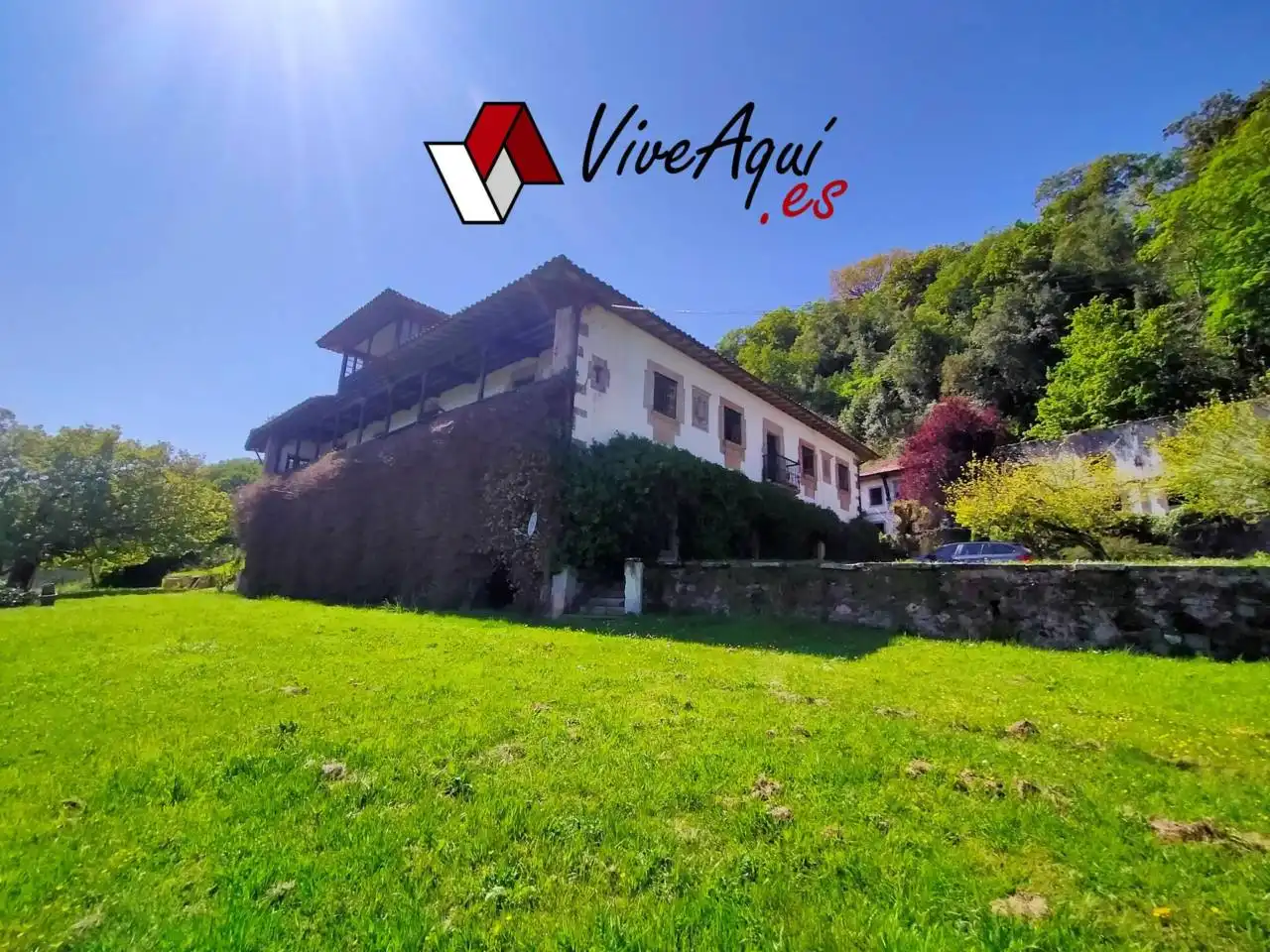 Vista exterior de Casa o xalet en venda en Villaviciosa amb Calefacció, Jardí privat i Terrassa