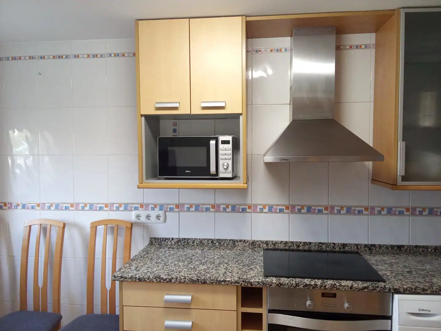 Küche von Einfamilien-Reihenhaus zur Miete in Utebo mit Terrasse, Schwimmbad und Möbliert