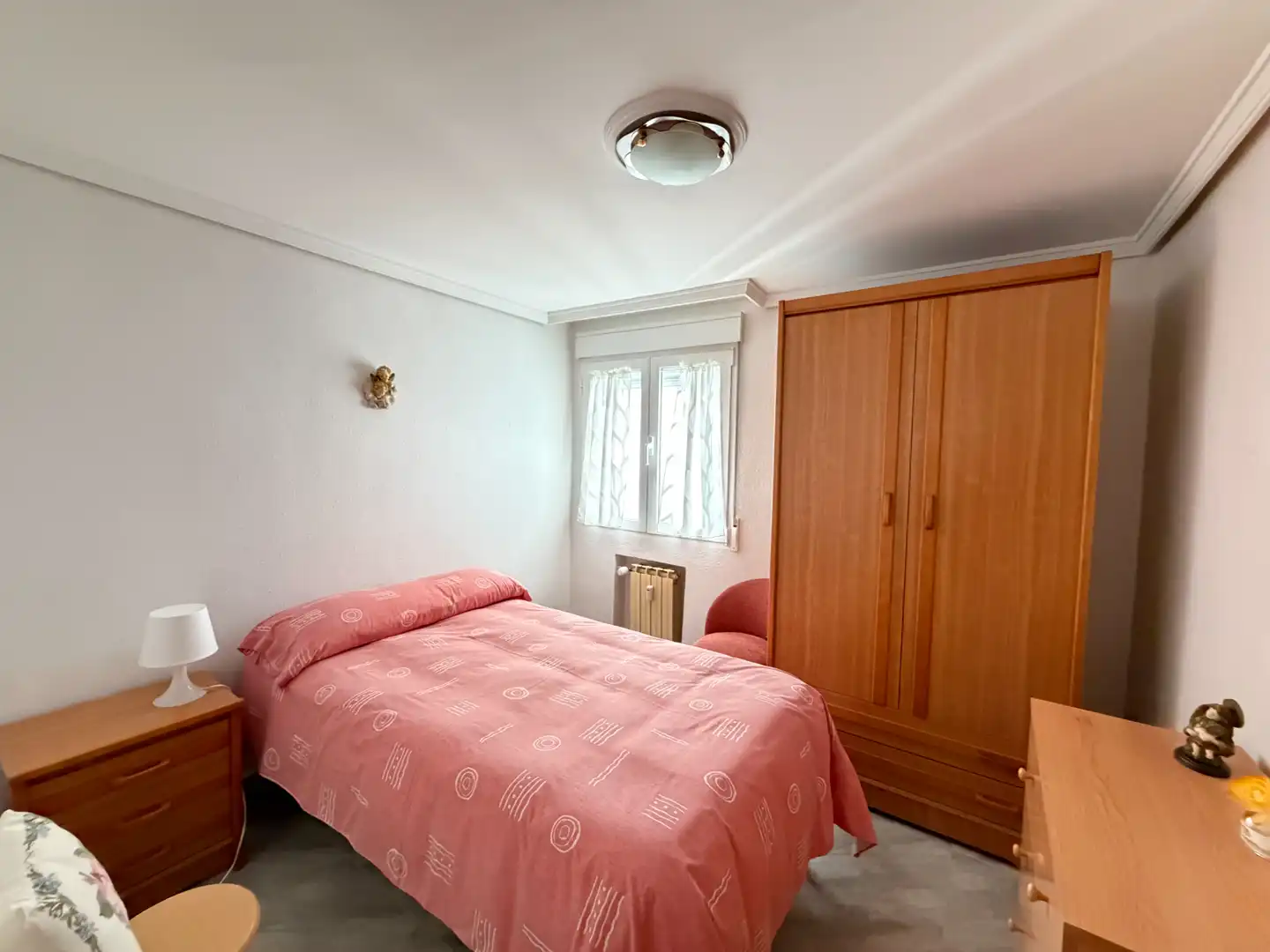 Schlafzimmer von Wohnung zum Verkauf in Valladolid mit Heizung, Abstellraum und Möbliert