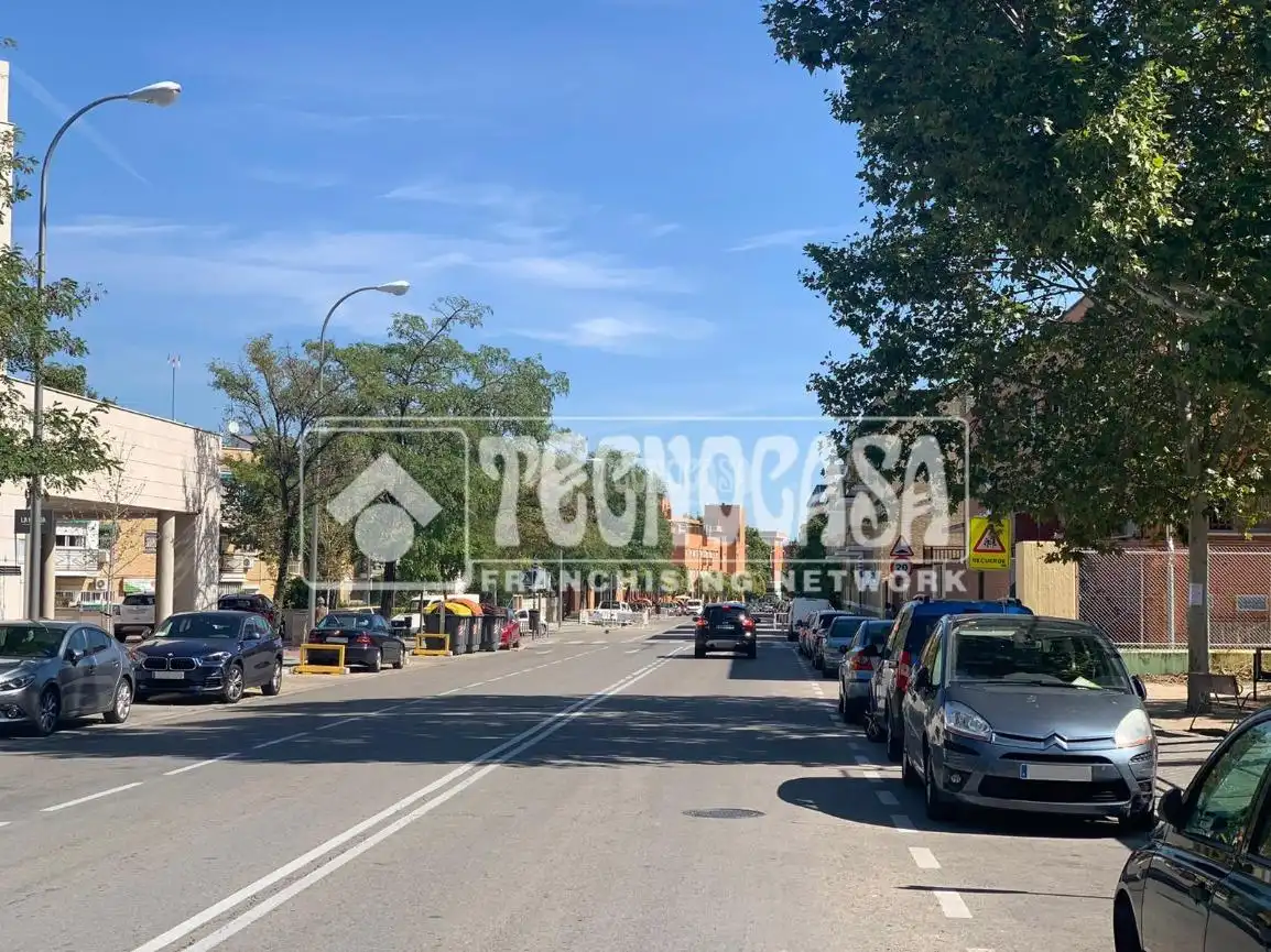Exterior view of Garage for sale in Madrid