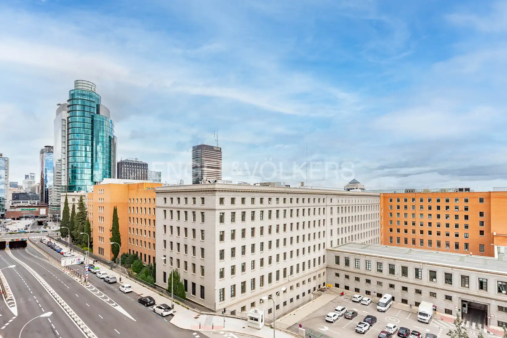 Außenansicht von Wohnung zur Miete in Madrid mit Klimaanlage, Heizung und Terrasse