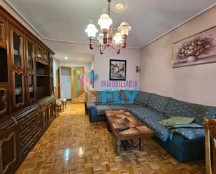 Living room of Flat for sale in Ourense Capital   with Heating, Parquet flooring and Balcony