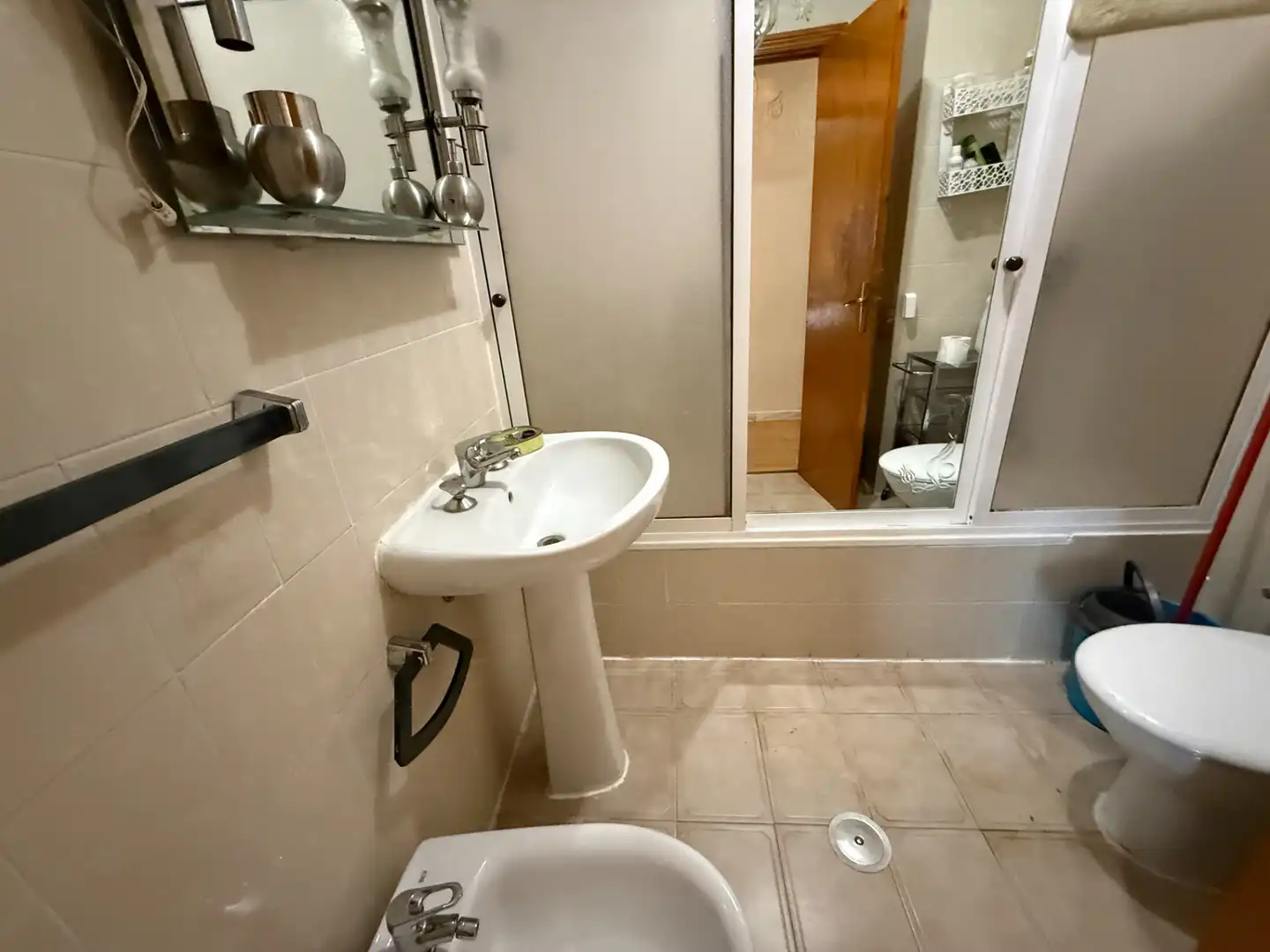 Bathroom of Flat for sale in Carpio  with Heating, Terrace and Storage room