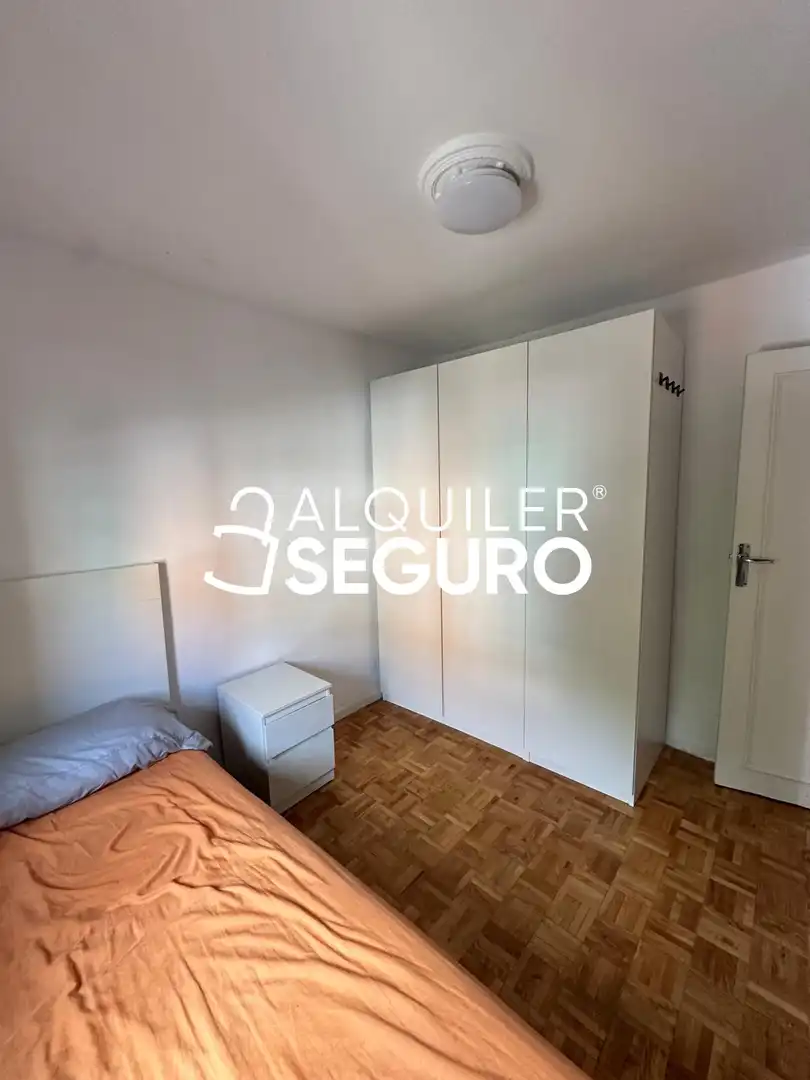 Bedroom of Flat for rent in Carabanchel