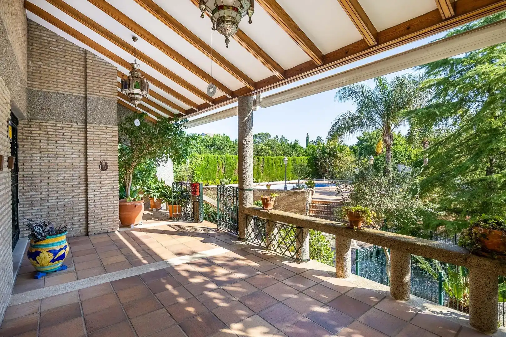 Terraza de Casa o chalet en venta en Gelves con Jardín privado y Piscina comunitaria