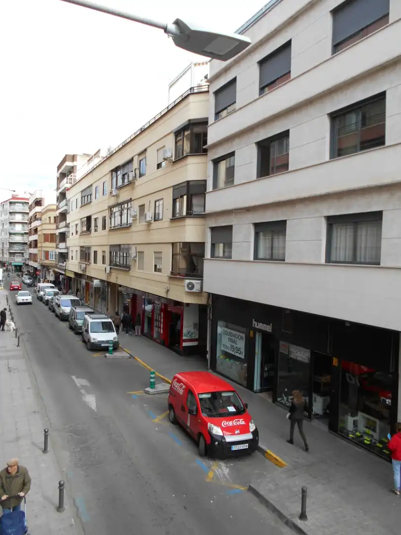 Außenansicht von Büro zur Miete in Ciudad Real mit Klimaanlage und Heizung