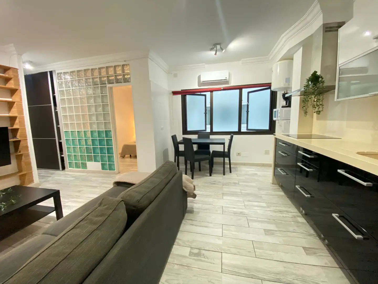 Piso en venta en Las Palmas de Gran Canaria con Aire acondicionado, Parquet y Amueblado