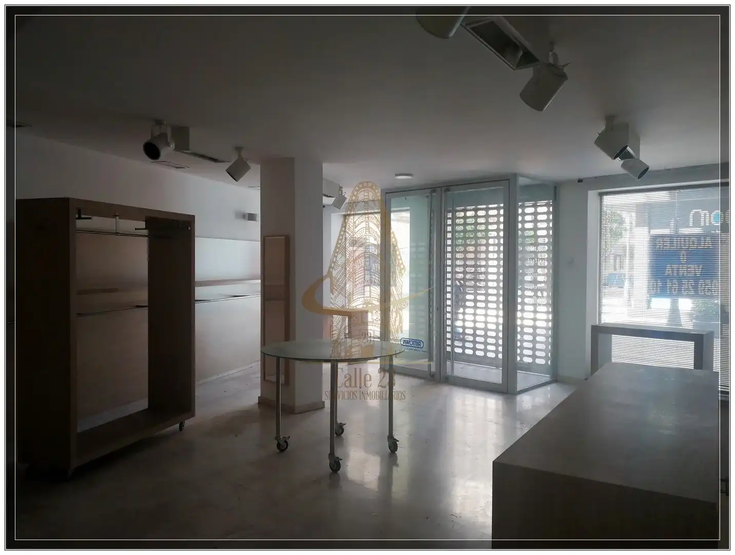 Local comercial de lloguer a Centro