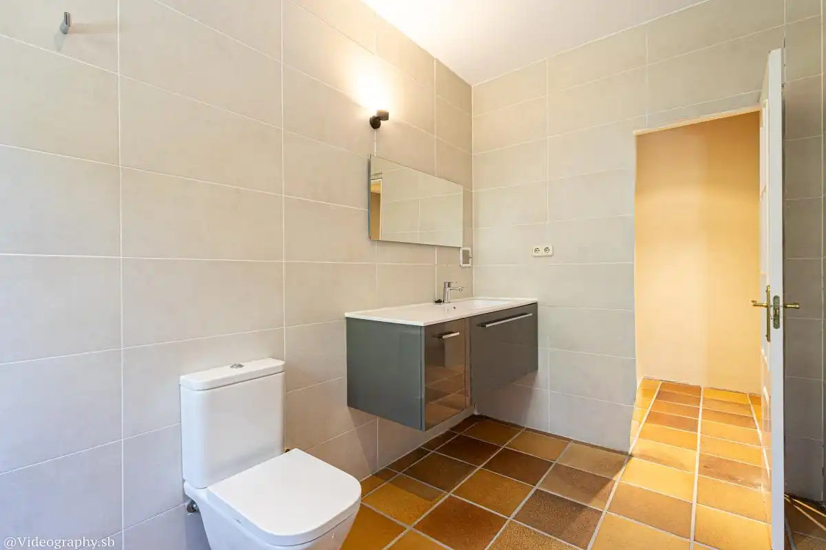 Baño de Casa o chalet en venta en Guadalajara con Aire acondicionado, Calefacción y Jardín privado