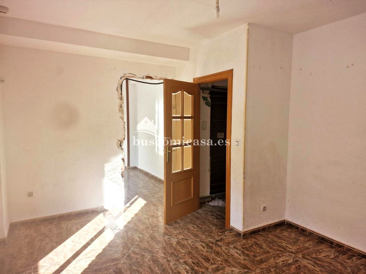 Flat for sale in  Jaén Capital  with Balcony