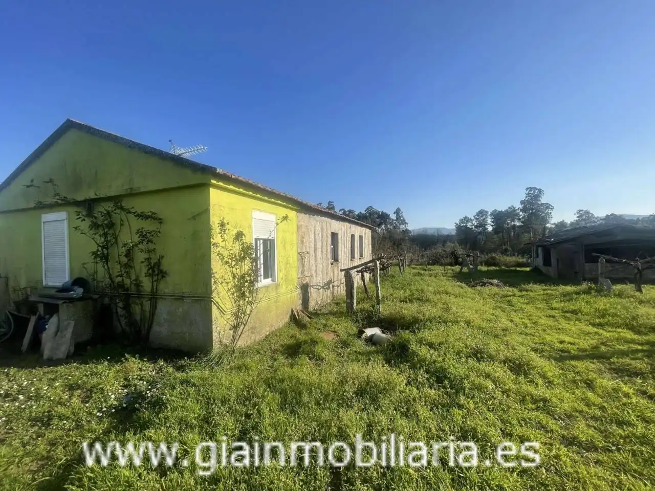 Casa con jardín en venta en Calle Xestal