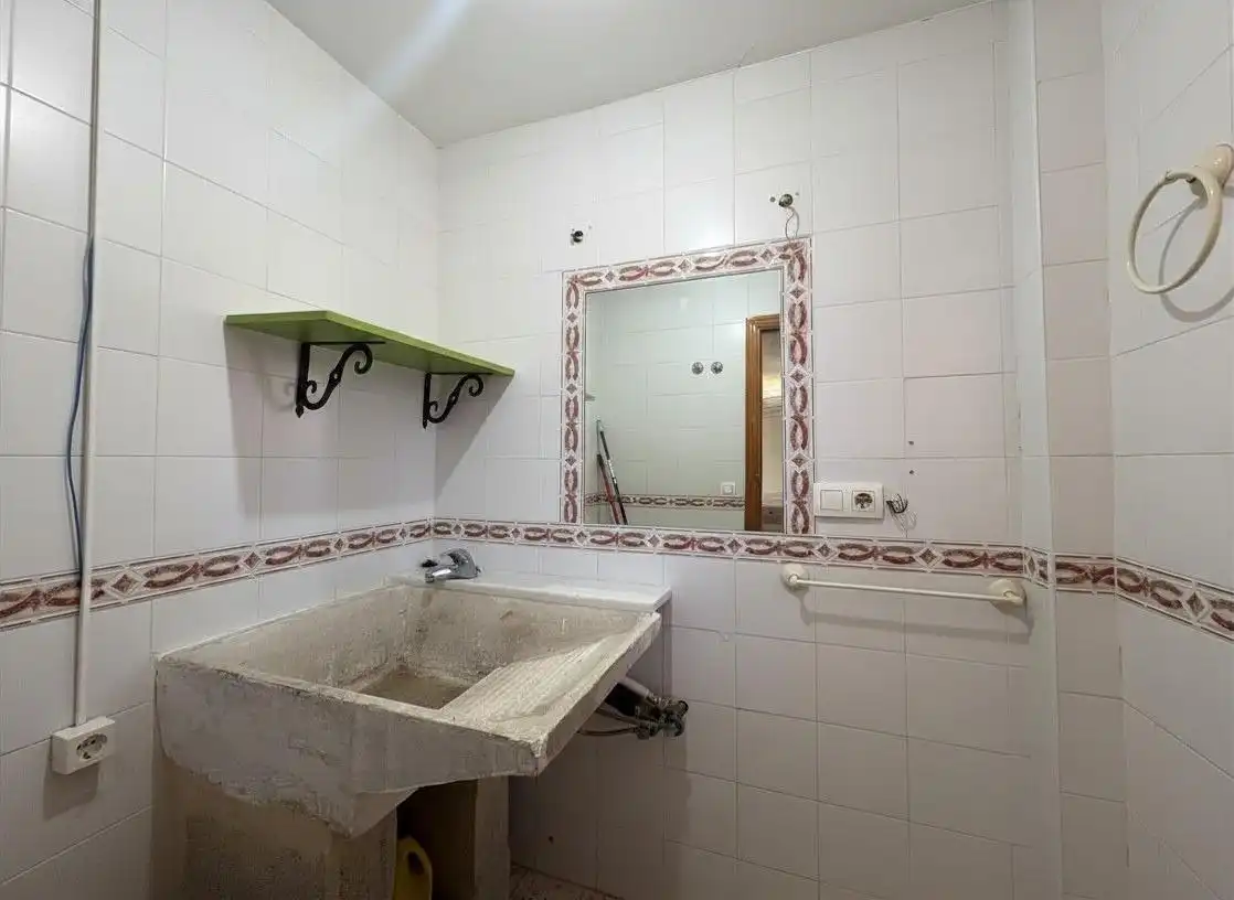 Baño de Casa o chalet en venta en Algeciras con Calefacción, Jardín privado y Terraza