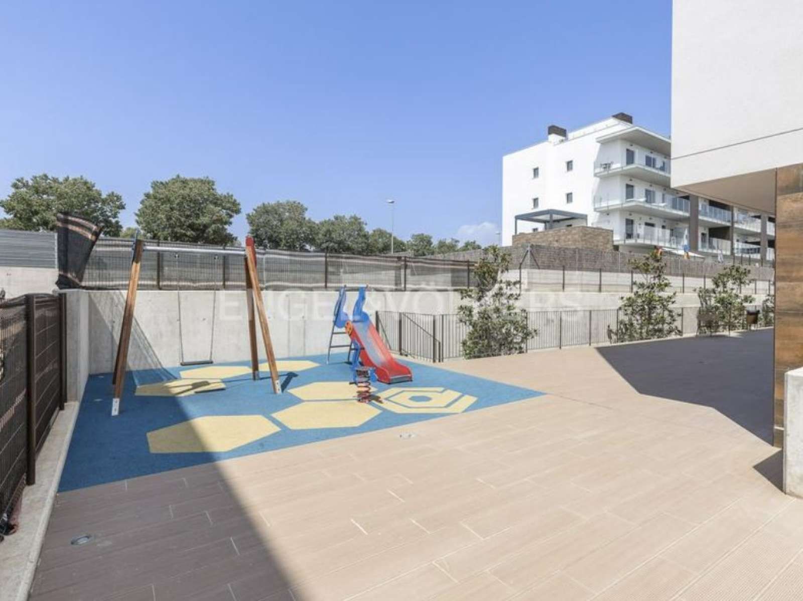 Terrace of Apartment to share in Vilanova i la Geltrú  with Air Conditioner, Terrace and Furnished