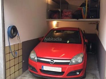 Individuel à vendre à Carrer d'Àngel Guimerà 77