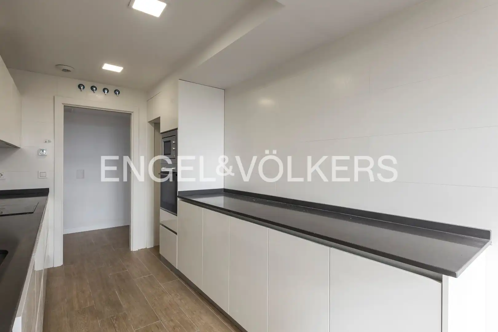 Kitchen of Flat for rent in Madrid  with Air Conditioner, Heating and Terrace
