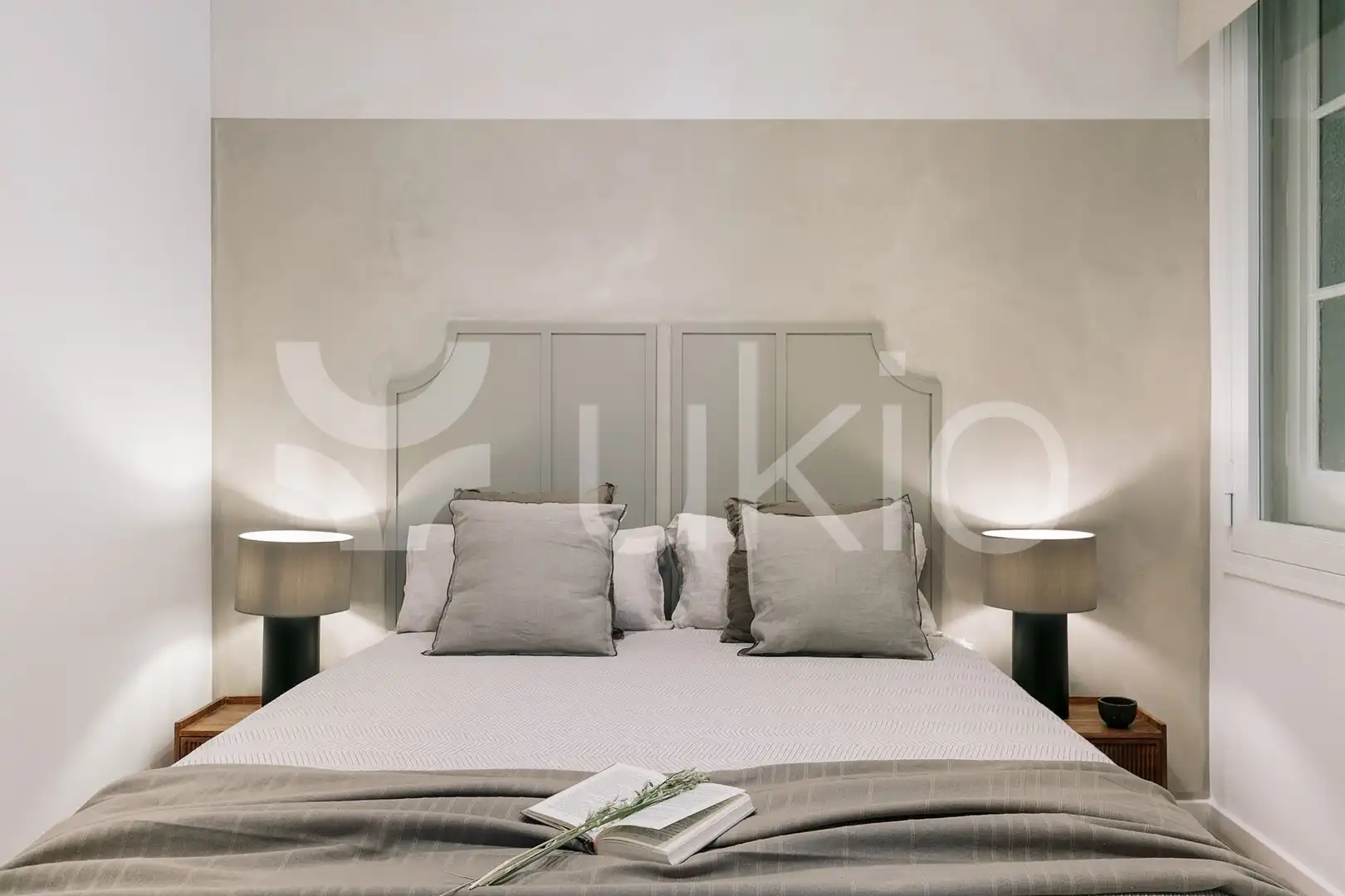 Bedroom of Study for rent in Barcelona  with Air Conditioner, Heating and Furnished