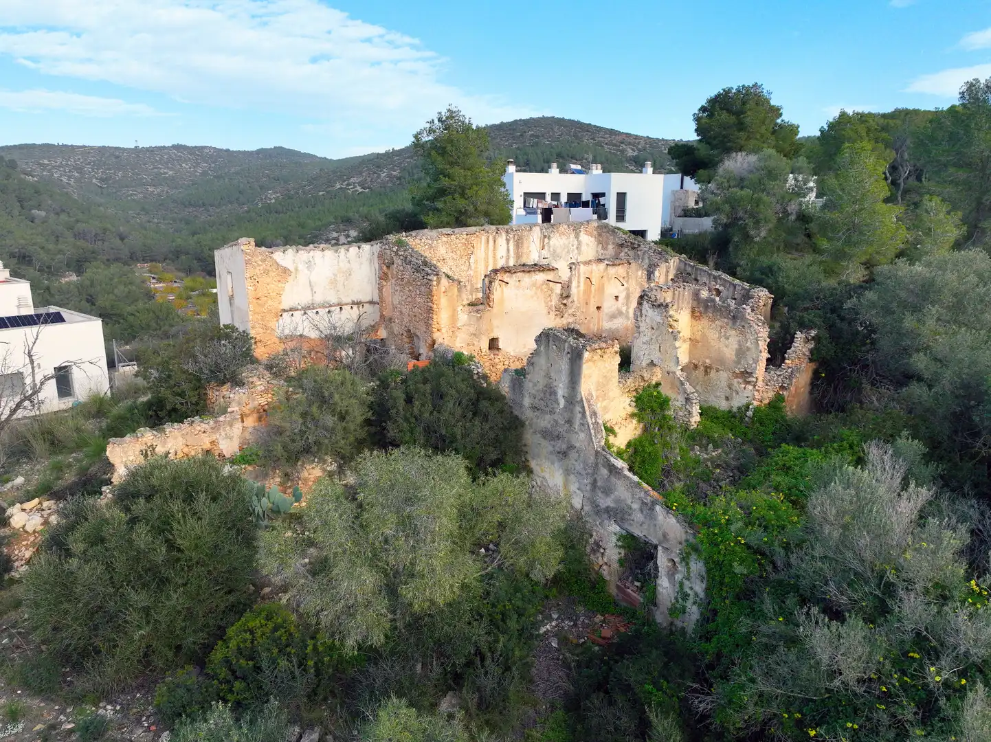 Außenansicht von Country house zum Verkauf in Sant Pere de Ribes mit Privatgarten