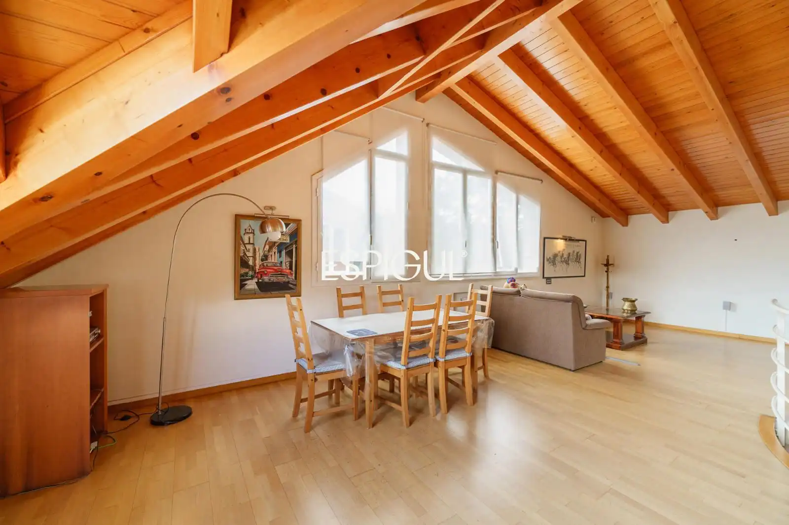 Living room of Houses for sale in Sant Cugat del Vallès  with Air Conditioner, Heating and Storage room