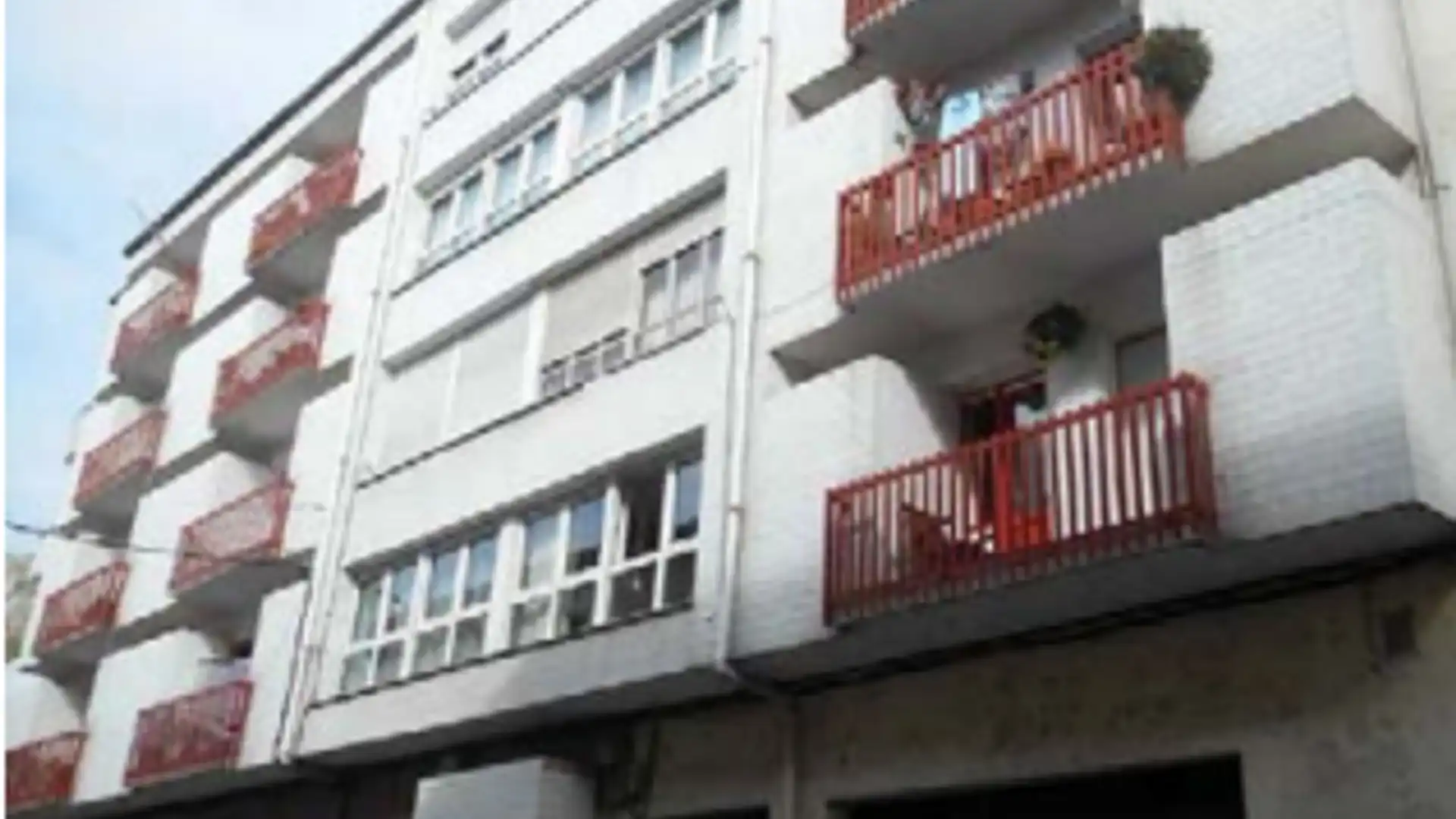 Vista exterior de Pis en venda en Parres