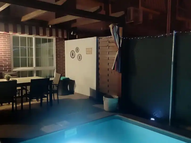 Piscina de Casa o chalet en venta en San Fernando de Henares con Aire acondicionado, Calefacción y Jardín privado