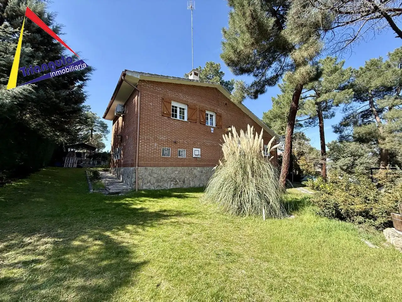 Vista exterior de Casa o chalet en venta en Marugán con Aire acondicionado, Calefacción y Jardín privado