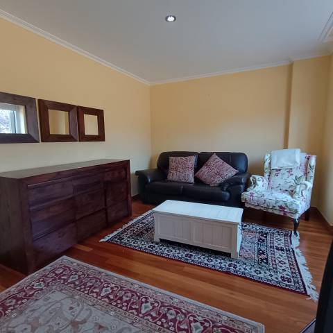 Piso en Alquiler en Acea de Olga - Augas Férreas