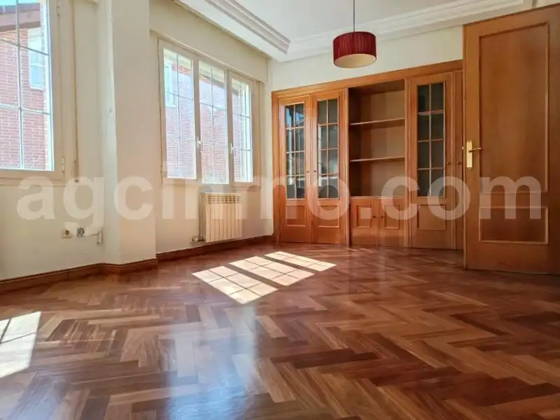 Sala de estar de Casa o chalet en venta en Simancas, Valladolid