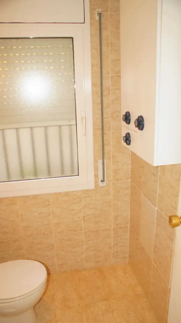 Bathroom of Houses for rent to own in Santa Eulàlia de Ronçana  with Private garden, Terrace and Swimming Pool