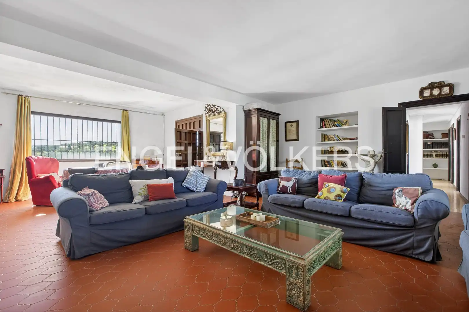Sala de estar de Finca rústica en venta en El Castillo de las Guardas con Aire acondicionado, Calefacción y Jardín privado