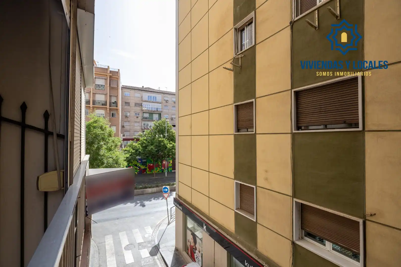 Vista exterior de Pis en venda en Granada amb Aire condicionat, Calefacció i Balcó