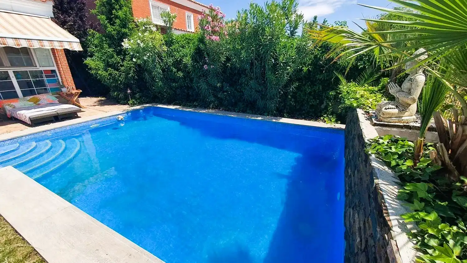 Schwimmbecken von Haus oder Chalet zum Verkauf in Barcience mit Klimaanlage, Heizung und Privatgarten