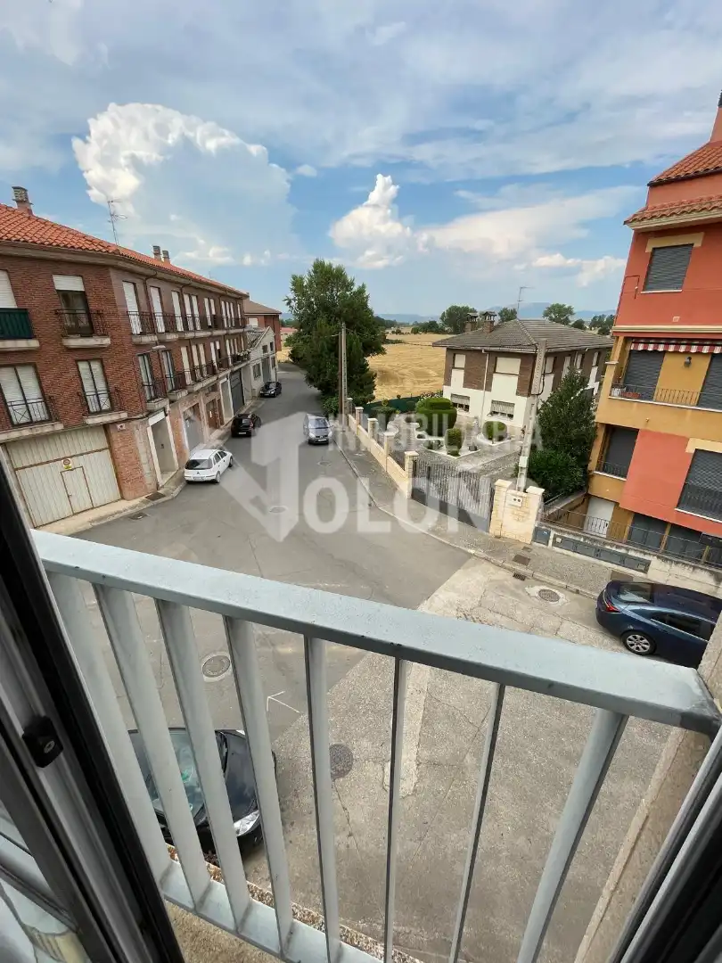 Parking de Piso en venta en Castañares de Rioja con Calefacción, Parquet y Terraza