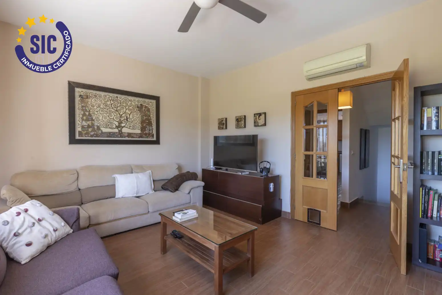 Sala de estar de Casa adosada en venta en Llombai con Calefacción, Terraza y Balcón
