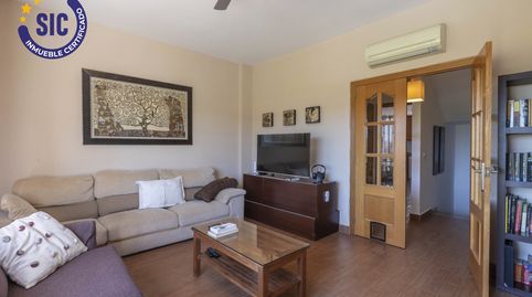 Foto 3 de Casa adosada en venda a Llombai - Cl Peixquera, 13, Llombai, Valencia