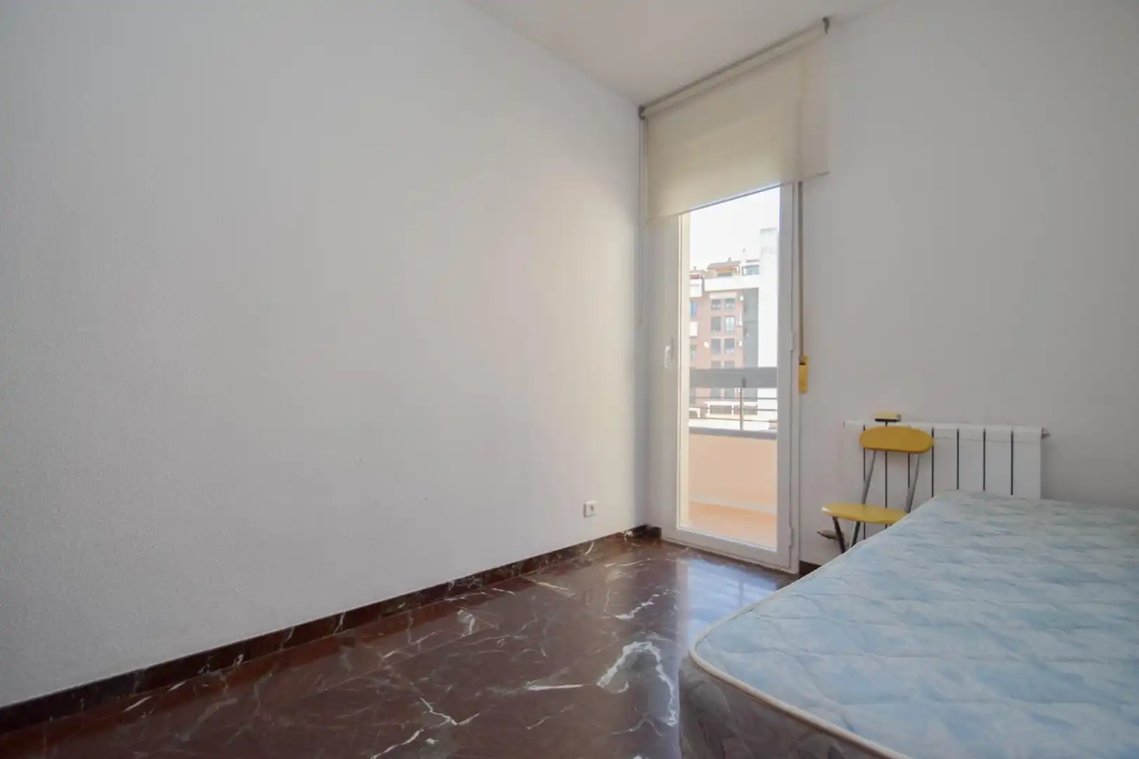 Habitación de Piso en venta en Granada con Aire acondicionado, Calefacción y Terraza