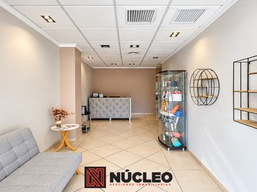 Local comercial en venta en Carrer Alfred Nobel