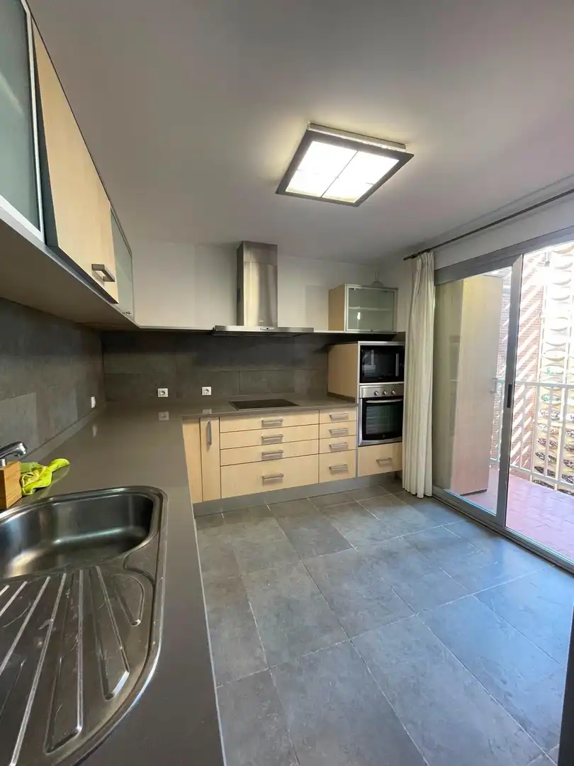 Kitchen of Flat for rent in Pozuelo de Alarcón  with Air Conditioner, Heating and Private garden
