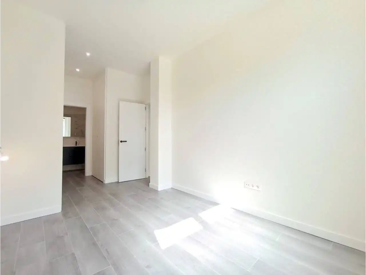 Habitación de Piso en venta en Burgos con Calefacción, Amueblado y Alarma
