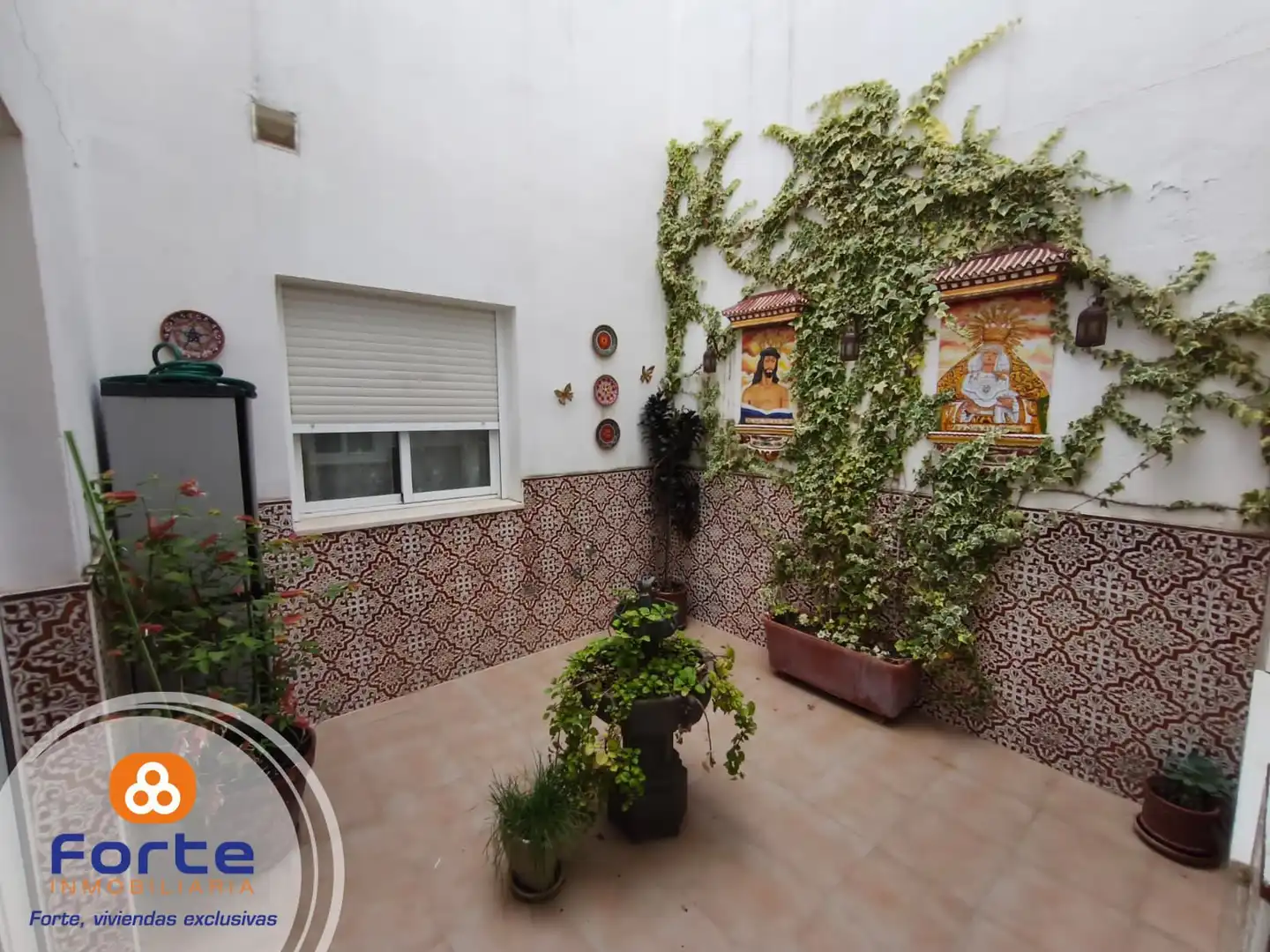 Garden of Houses for sale in Córdoba  with Air Conditioner, Heating and Furnished