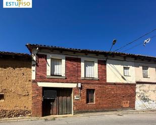 Exterior view of House or chalet for sale in Villaquilambre