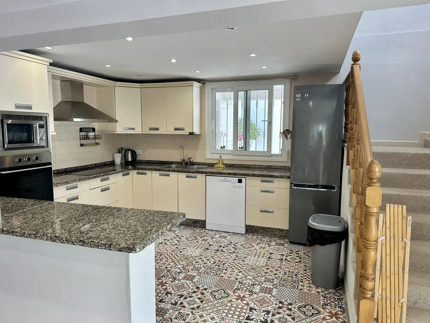 Detached house with pool for sale in 43 Avenida de las Palmas, imagen 13
