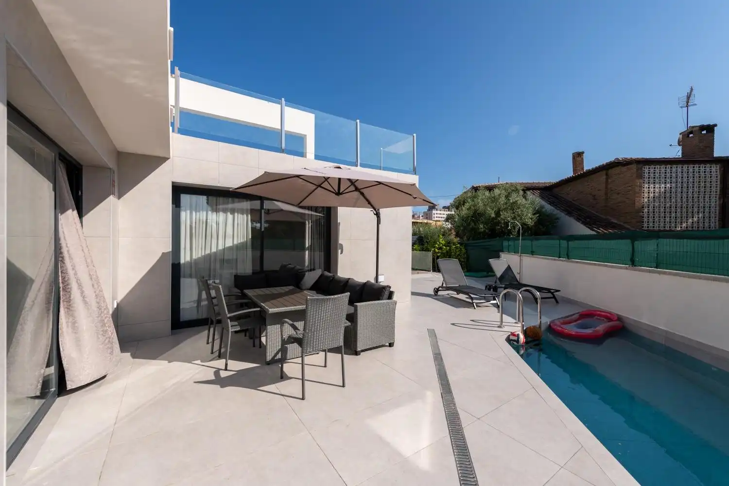Terrasse von Haus oder Chalet zur Miete in El Campello mit Klimaanlage, Privatgarten und Terrasse