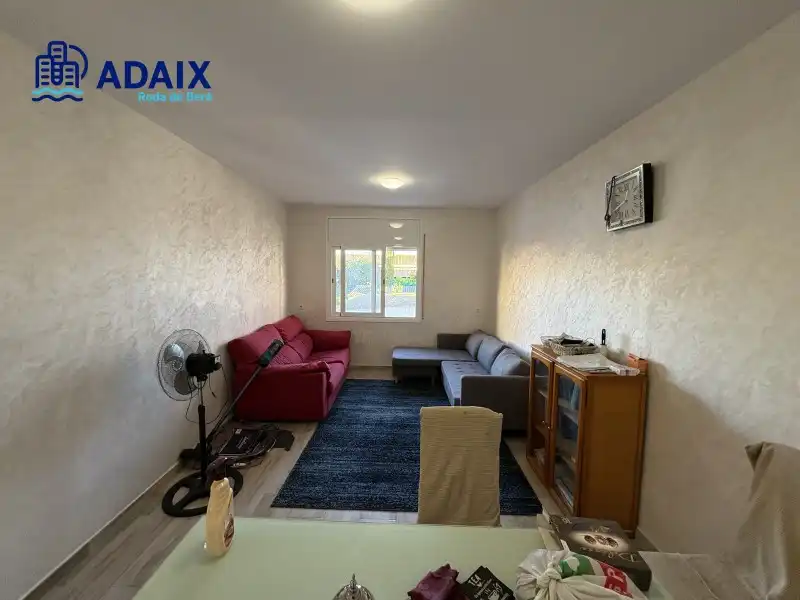 Living room of Flat for sale in Roda de Berà  with Terrace and Oven