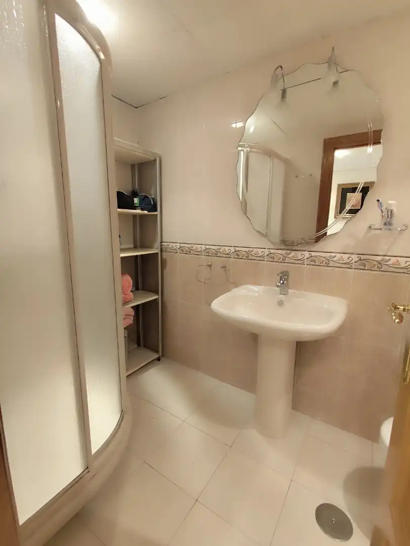 Baño de Apartamento en venta en Benalmádena con Aire acondicionado, Terraza y Trastero