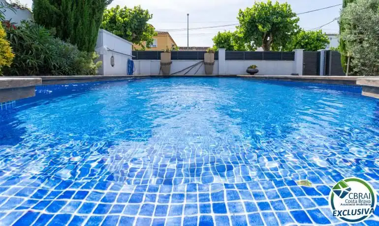 Casa amb piscina en venda a Calle Peni, imagen 40