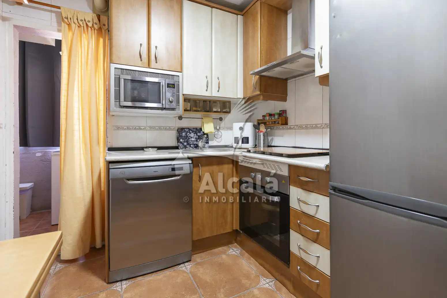 Kitchen of Flat for sale in Alcalá de Henares  with Air Conditioner, Heating and Terrace